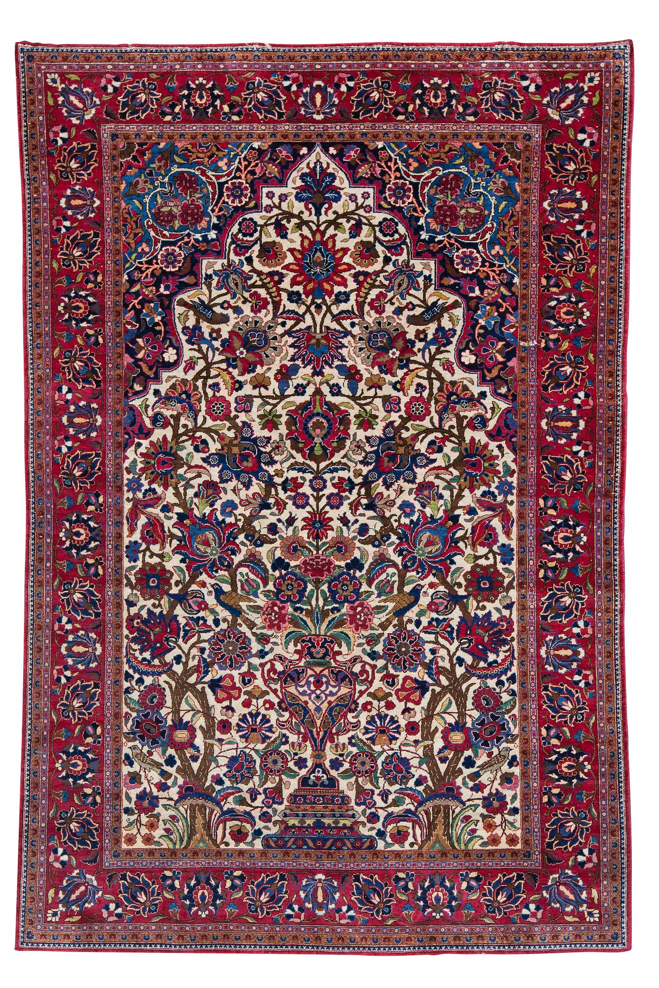 SEMI-ANTIQUE SILK KASHAN. 202 x 138,5 cm.