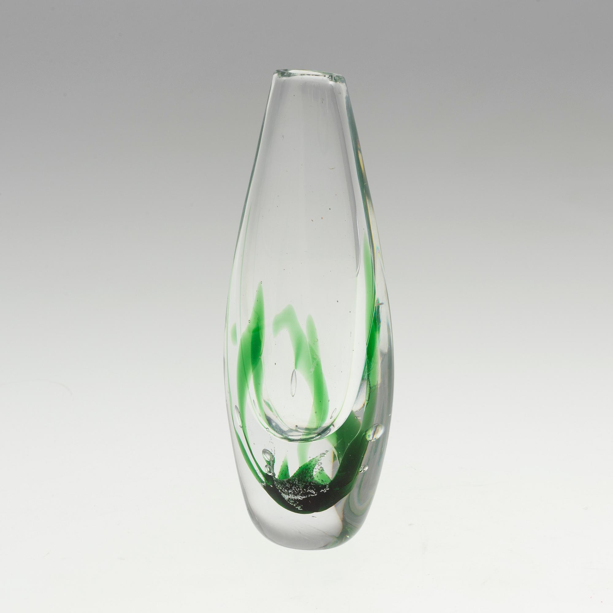 VICKE LINDSTRAND, a glass vase, Kosta 1960´s/70´s.