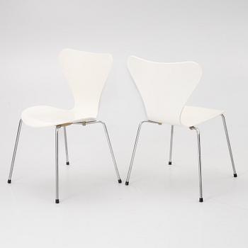 Arne Jacobsen, Stolar, 4 st, "Sjuan", Fritz Hansen, Danmark.