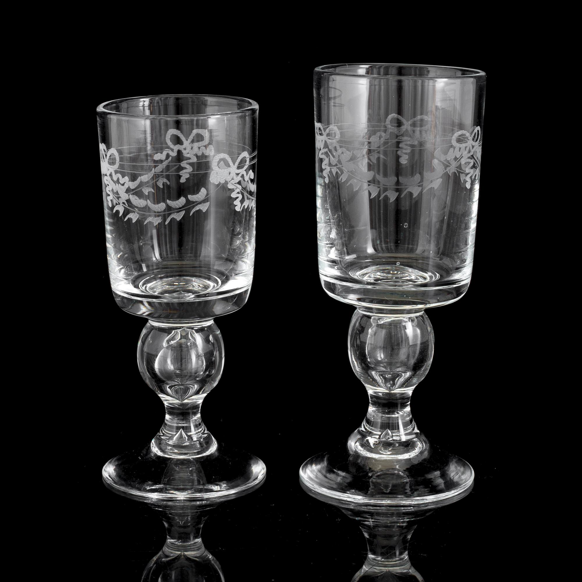 VINGLAS, 11 st, "Antik", Reijmyre Glasbruk.