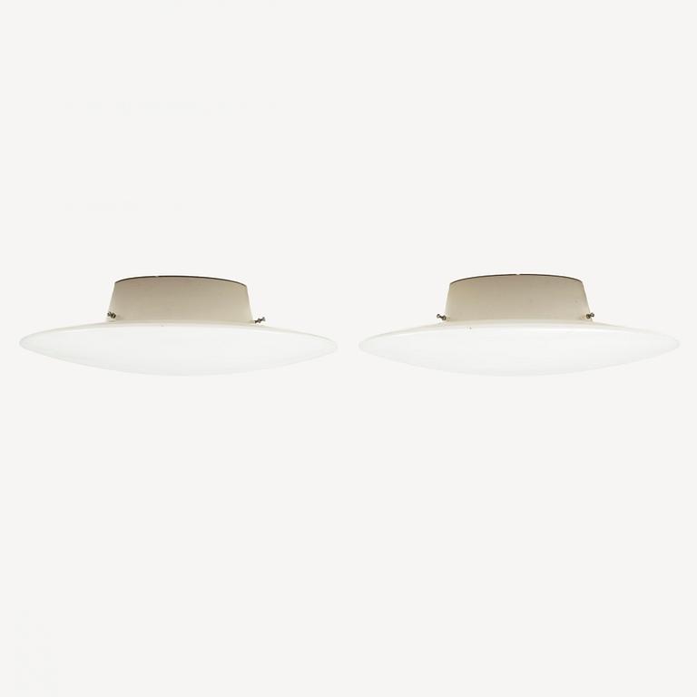 Arne Jacobsen, ceiling/wall lamps, a pair, AJ-Eklipta, 32012 for Louis Poulsen, Denmark.