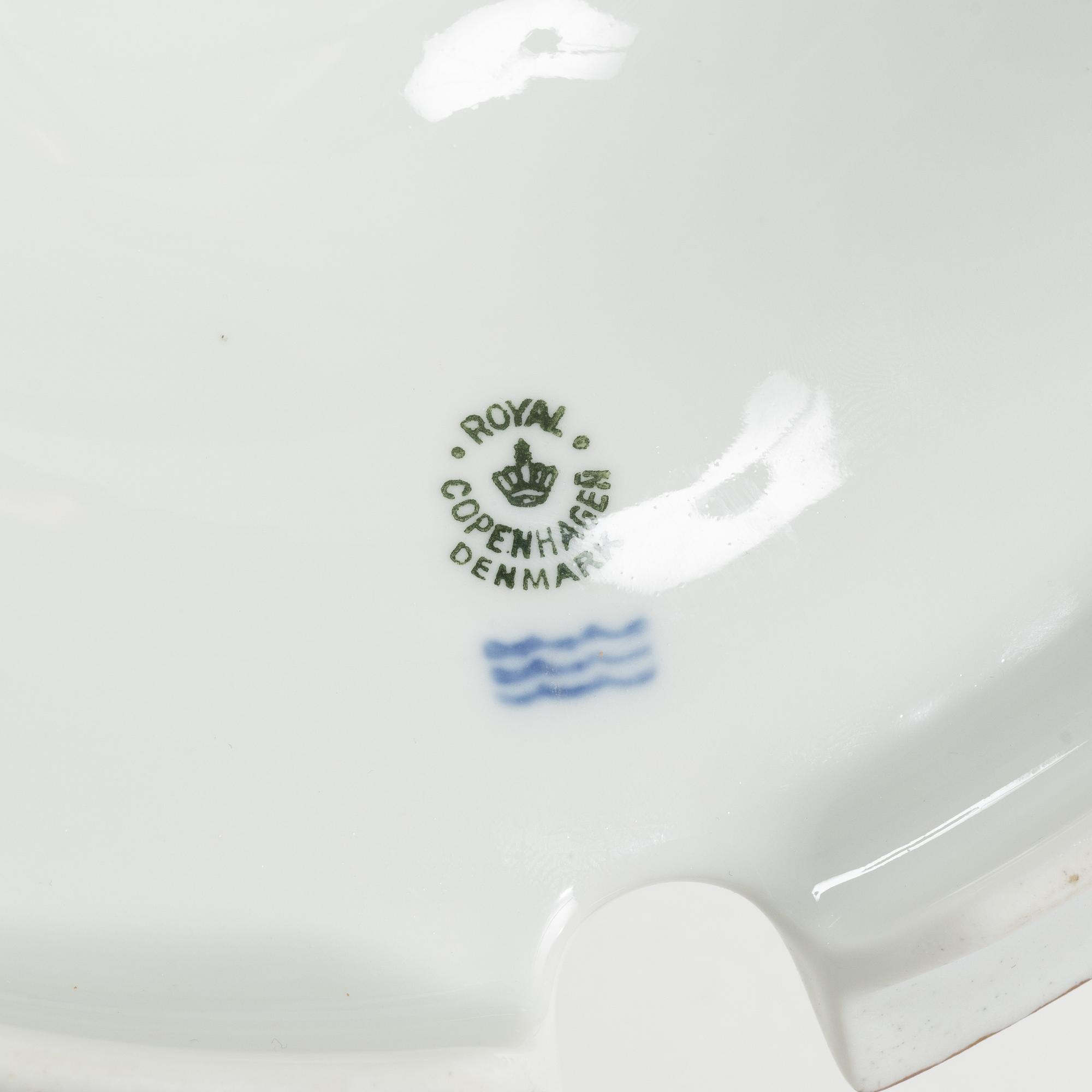 Royal Copenhagen, terrin, "Flora Danica", Danmark, 1967-83.