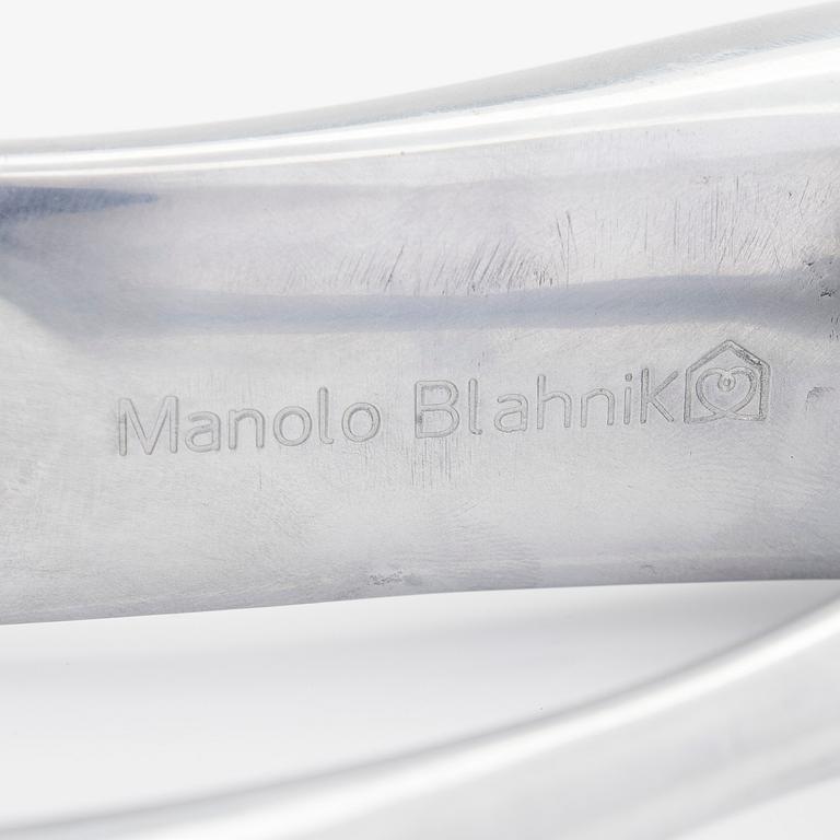 Manolo Blahnik, an aluminium shoe horn for Habitat.