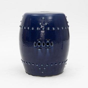 A barrel shaped Chinese blue glazed garden seat, 20th century.