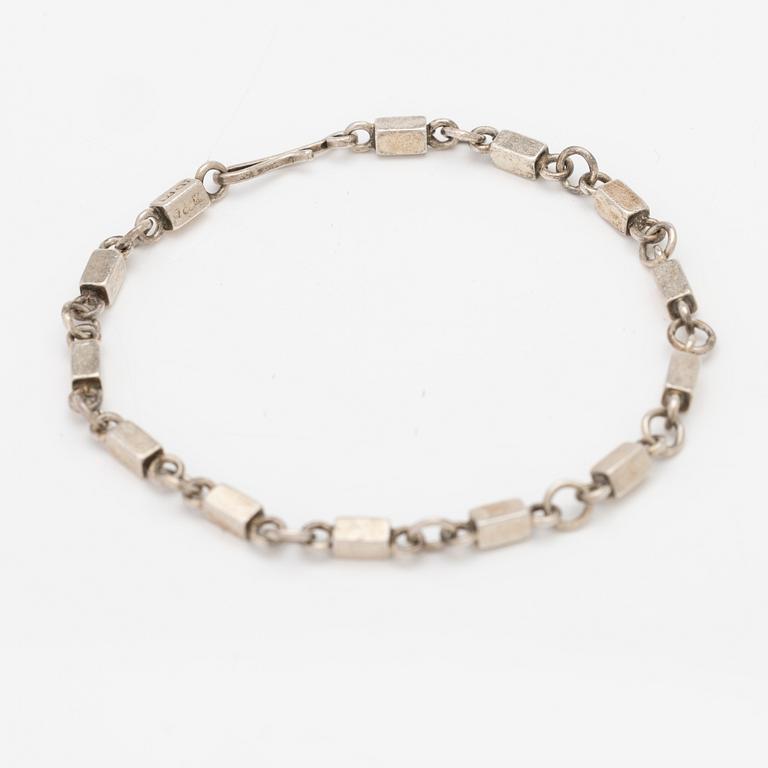 Wiwen Nilsson, Bracelet, sterling silver, Lund, 1945.