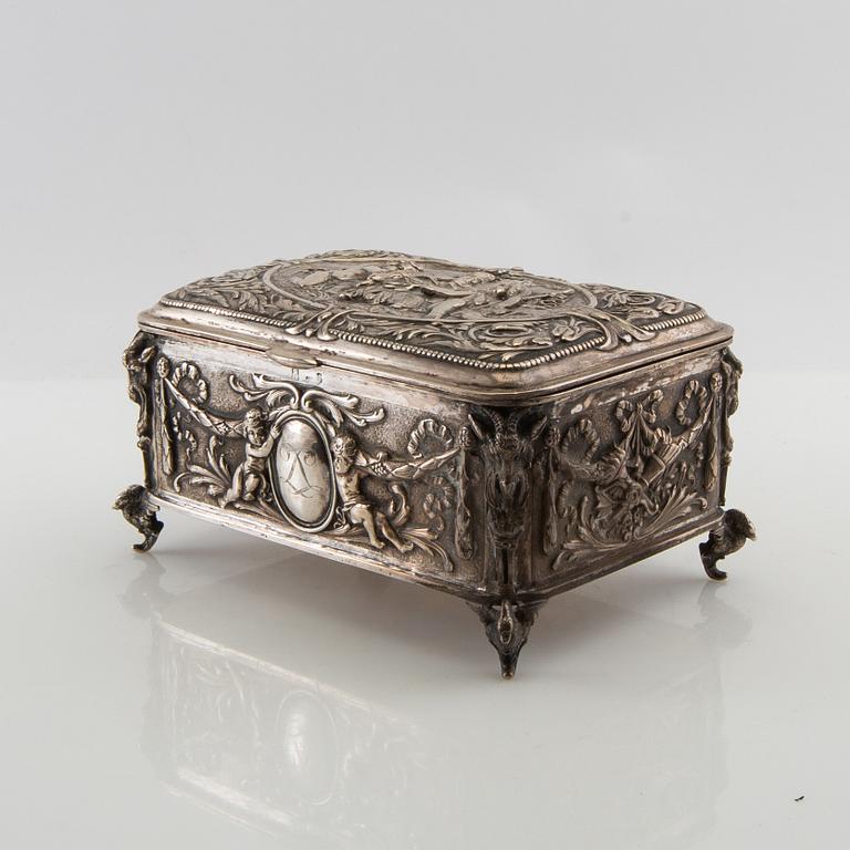 Box, silver circa 1900 Baroque style.