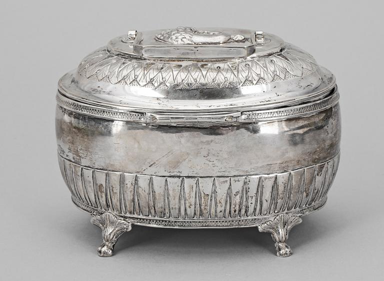 SKRIN, silver, Bengt Tellander, Jönköping, 1830. Vikt 495 g.