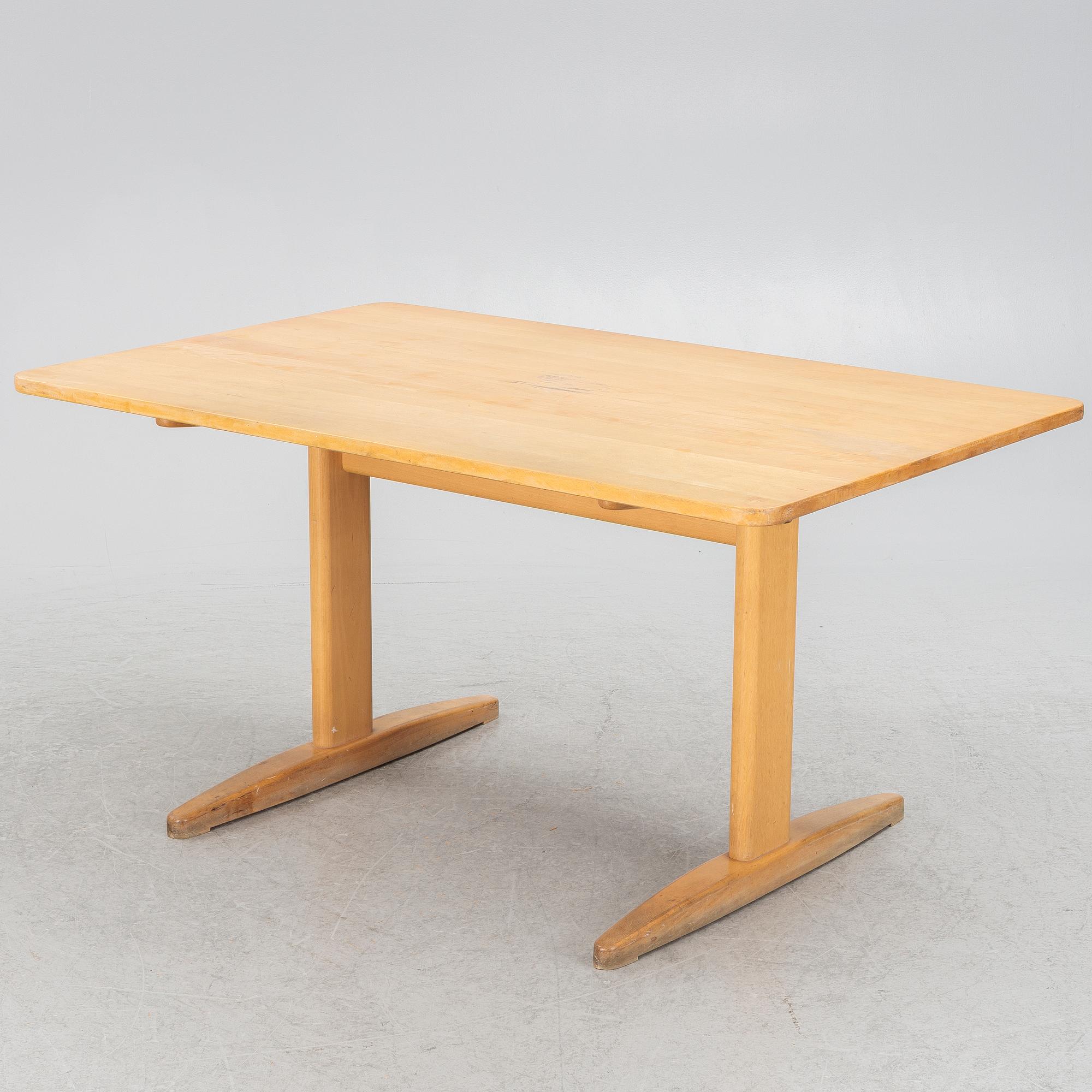Børge Mogensen, dining table, 'Shaker', Madsens Fabrikker, Denmark.