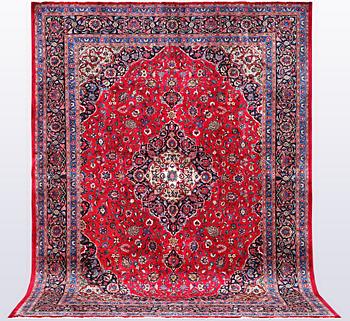 A carpet, Kashan, ca 395 x 295 cm.