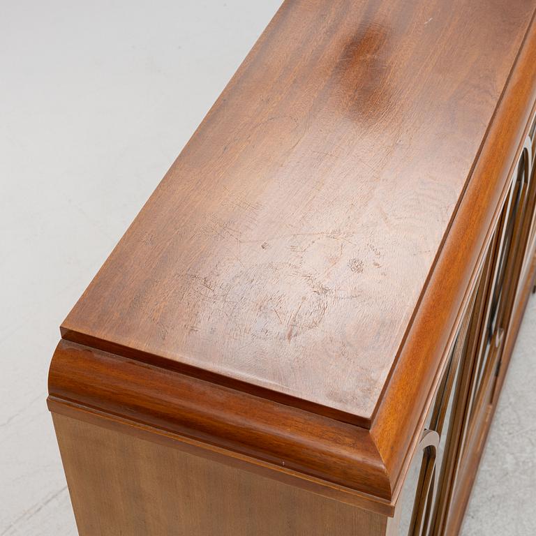 Cabinet, first half of the 20th Century.