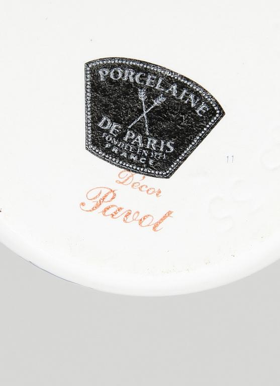 MATSERVIS, 86 delar, porslin, "Décor Chantilly", Limoges, porcelaine de Paris, 1900-talets mitt.