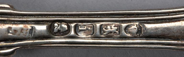 SALTKAR, ett par, empire, silver, London 1820.