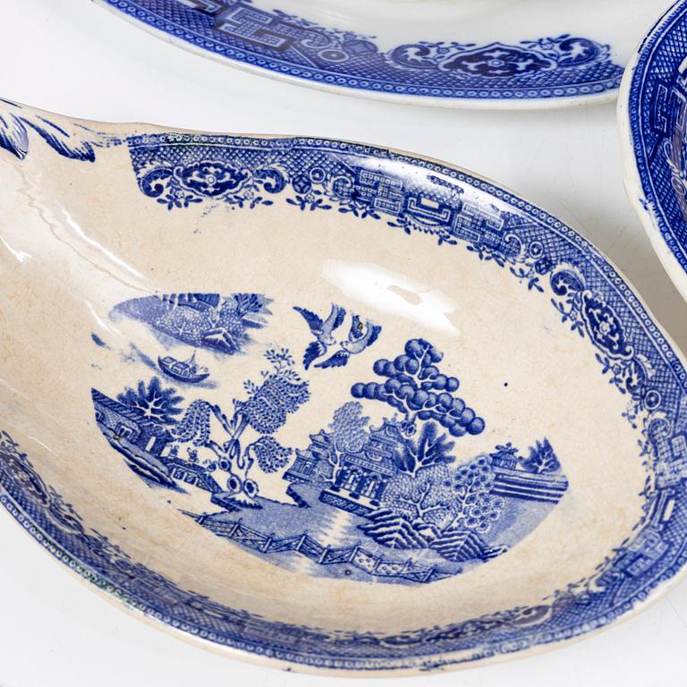 Gustavsberg, servisdelar, 69 st, "Willow", tidigt 1900-tal.