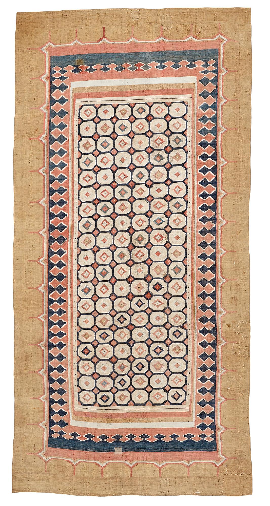 Kelim, antik Shushtar, Khuzestan provinsen, sydvästra Iran, ca 380-385,5 x 184-192 cm.