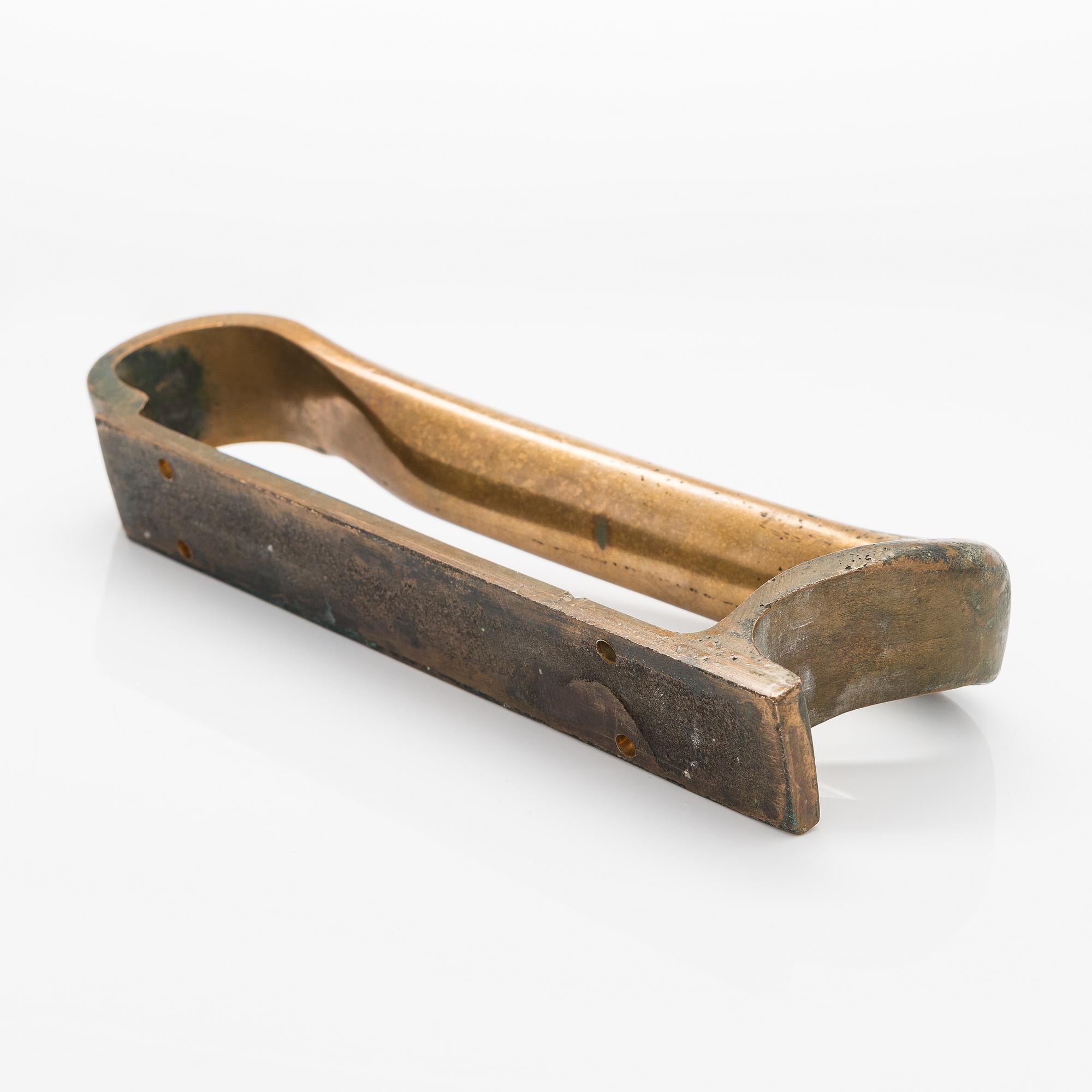 Alvar Aalto, A door handle for Valaistustyö.