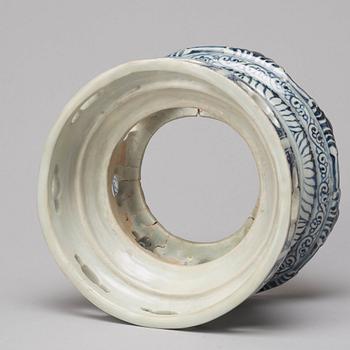 STÄLL, porslin. Thailand, 16/1700-tal.