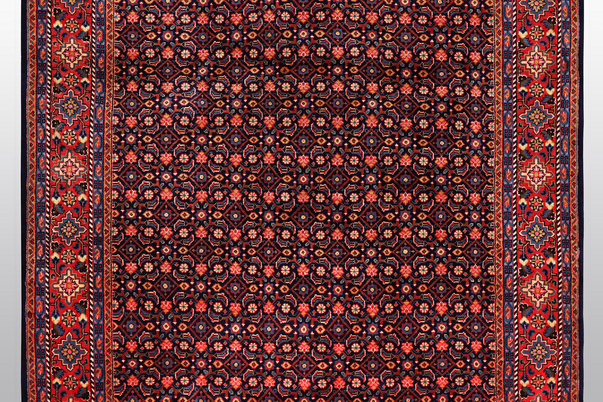 A carpet, Mahal, ca 357 x 248 cm.