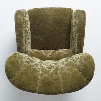 Märta Blomstedt, an "Aulanko" armchair by Kantosen Puutyö Oy, Finland, designed in 1939 for the Hotel Aulanko in Tammerfors.