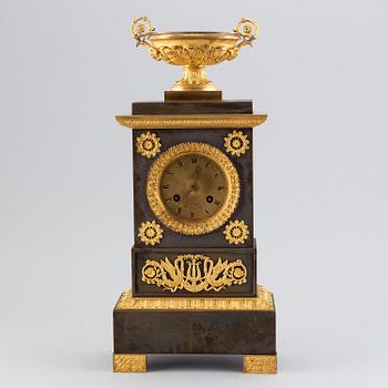 A French Empire table clock, first half of the 19th century.