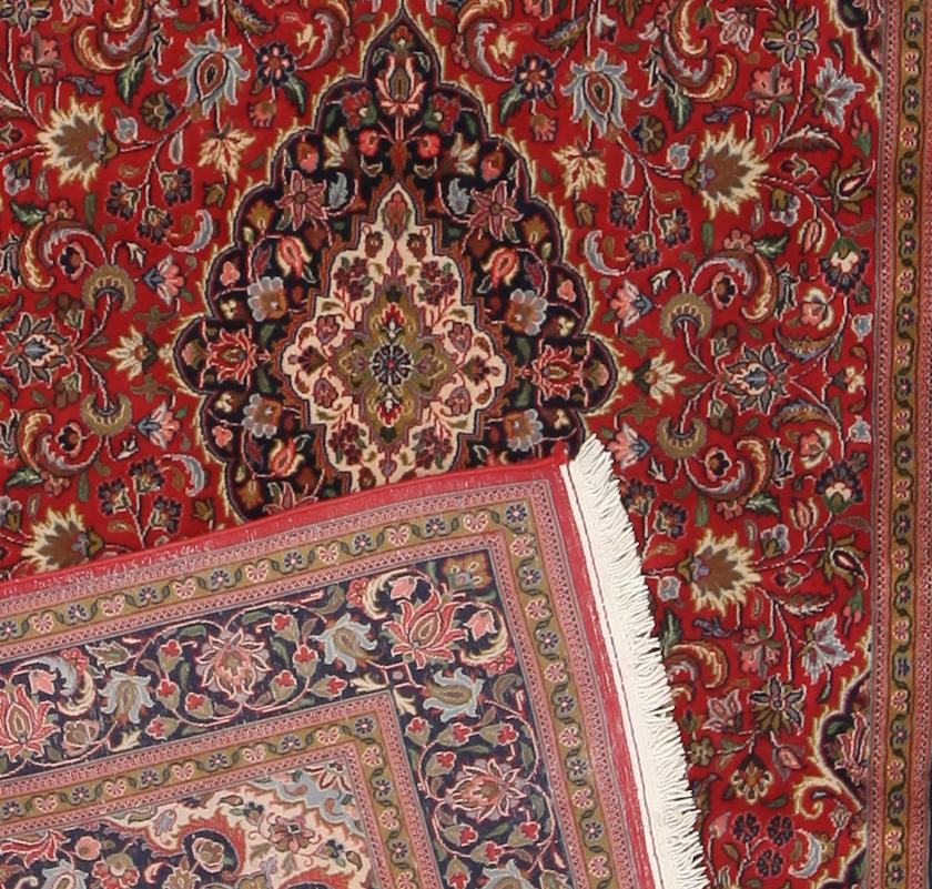 MATTA, orientalisk, signerad. 250 x 147 cm.