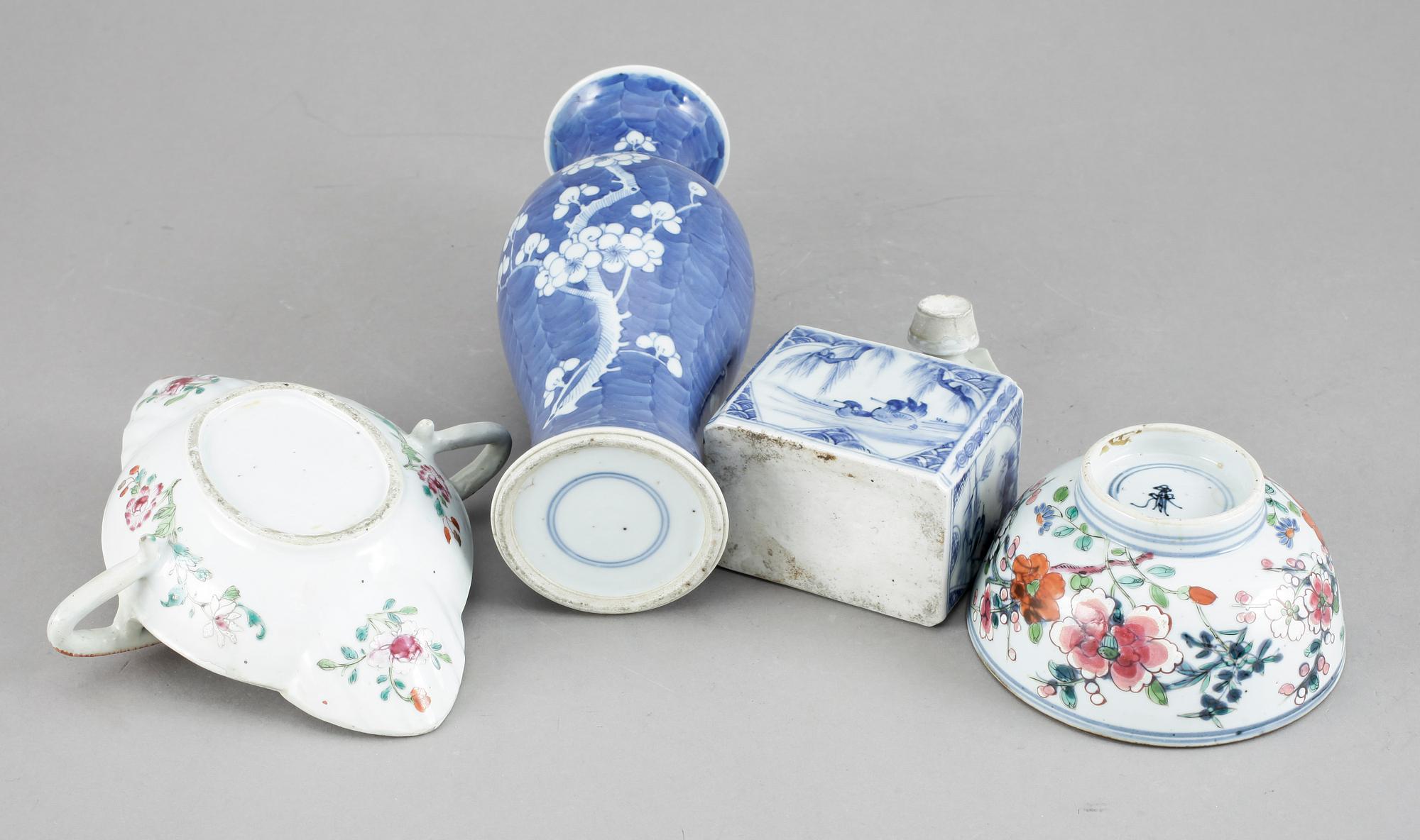 SAMLING PORSLIN, 4 delar, Kina, sen Qing dynasti.