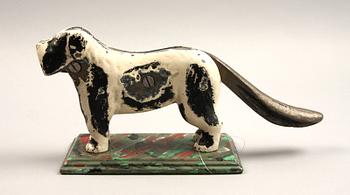 NÖTKNÄPPARE, bemålad metall, 1900-tal.