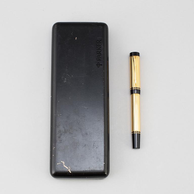 A second half of the 20th century Parker Duofold pen.