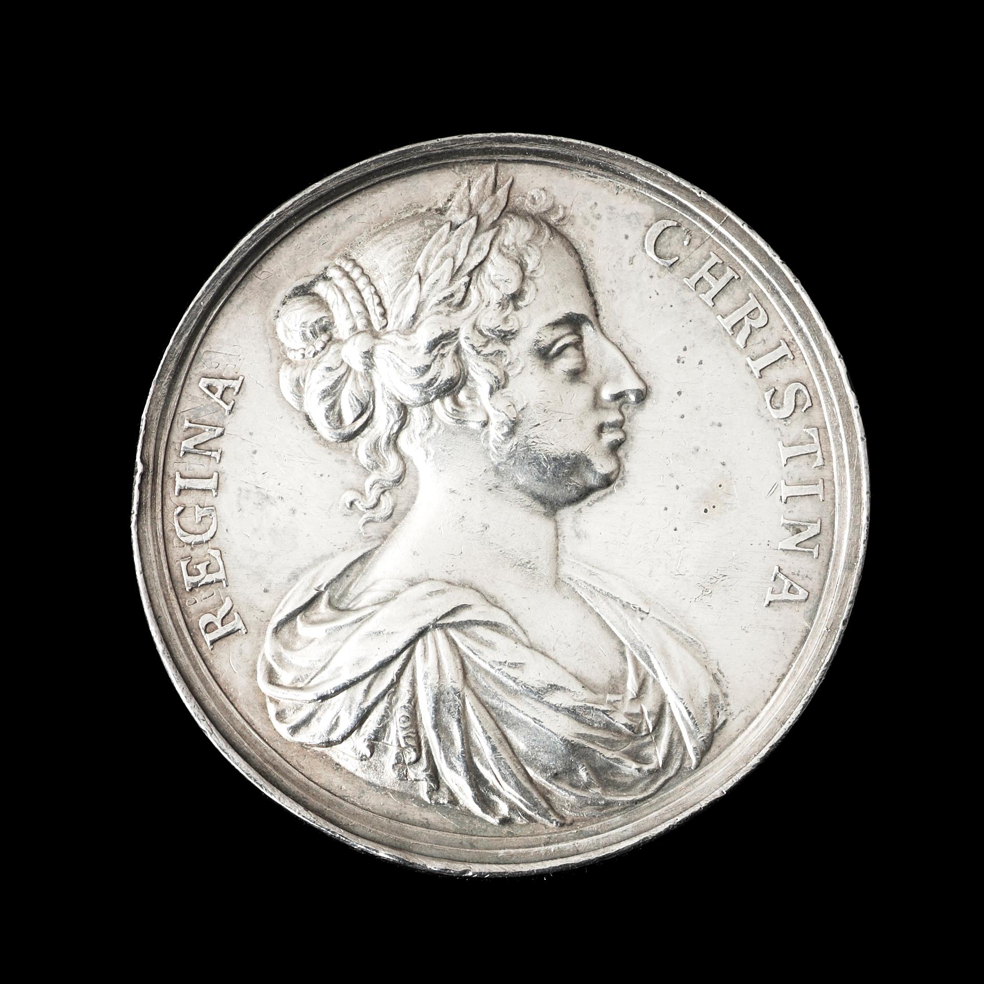 MEDALJ, Gustav II Adolf och hans dotter drottning Kristina. Utförd av A. Karlsteen 1682. Silver 4,1 cm 38,2 g.