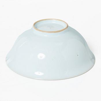 Kennet Williamsson, a set of eight ceramic pieces, signed.