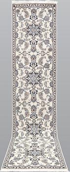 A Nain runner, ca 386 x 82 cm.