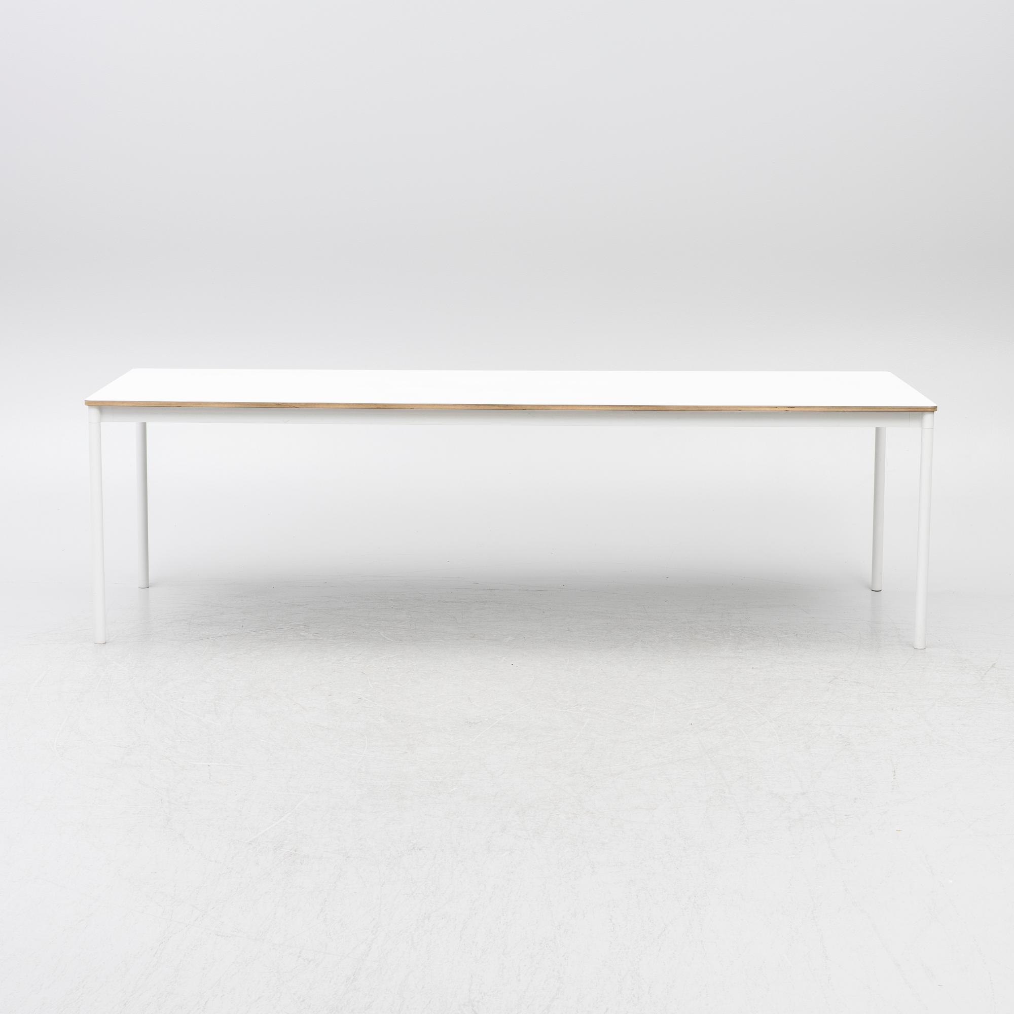 Mika Tolvanen, dining table "Base", Muuto,