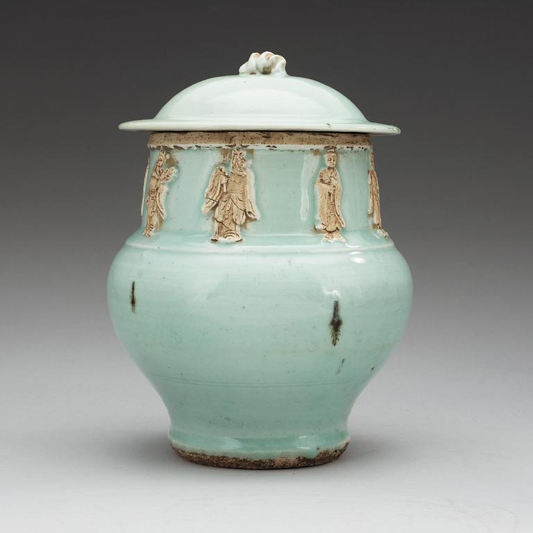 A celadon and white jar with cover, Qing dynasty, Kangxi (1662-1722).