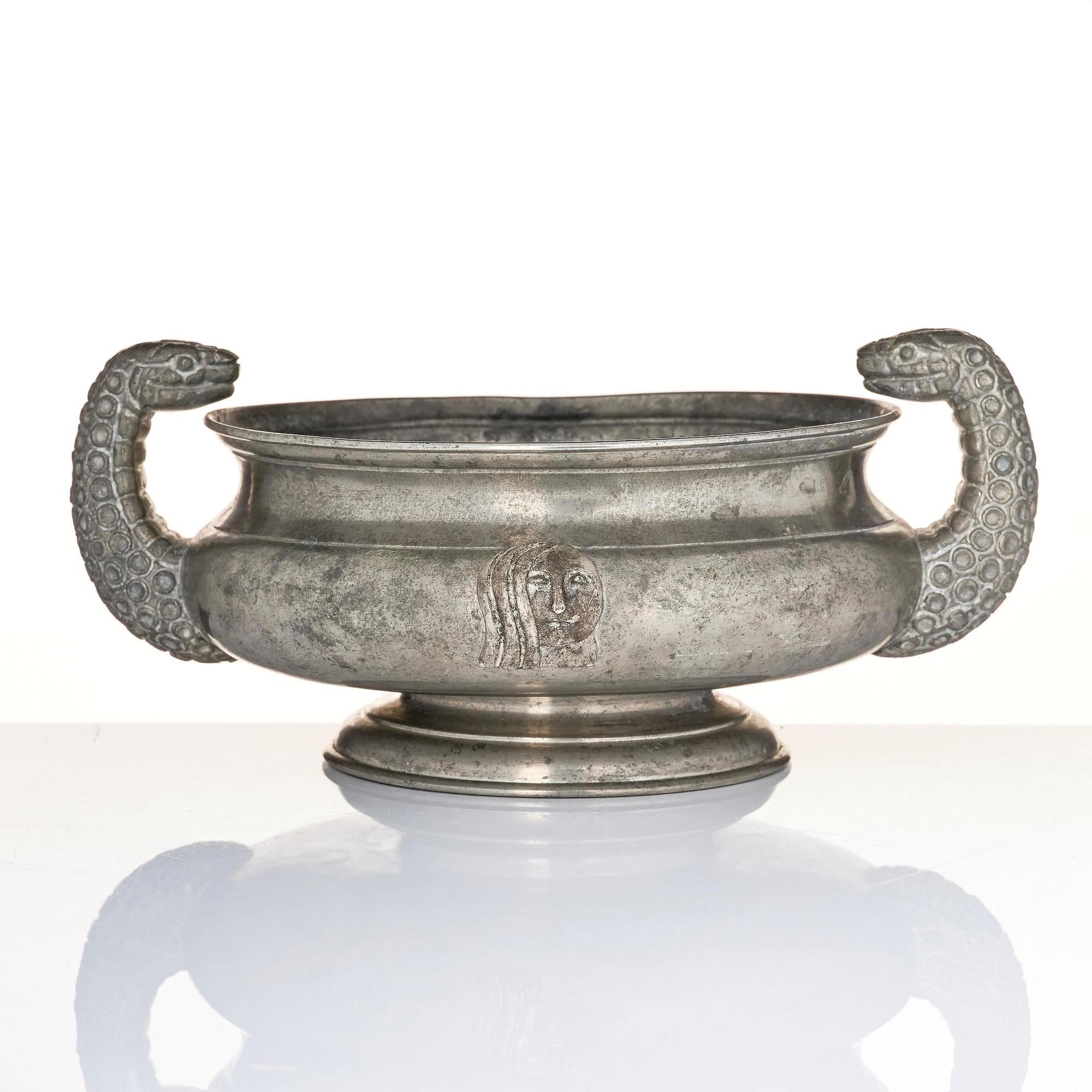 Anna Petrus, & Estrid Ericson, a pewter bowl with handles, model A 309, Firma Svenskt Tenn, Stockholm, 1927.