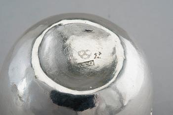 TUMLARE, silver, delförgylld. Anders Törnqvist d.ä, Åbo 1766. Höjd 3,5 cm, vikt 24 g.