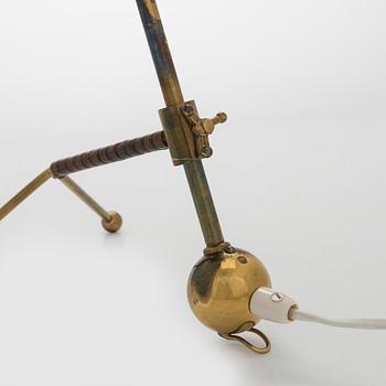 Tapio Wirkkala, bordslampa, modell K11-16 för Idman 1900-talets mitt.