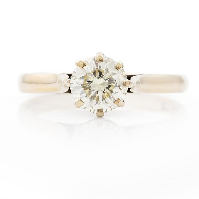 Ring, 18K white gold with brilliant-cut diamond.