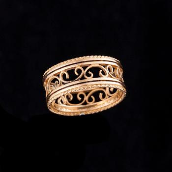 RING "Filigran", 18K guld, Kalevala Koru. Vikt 4,7 g.