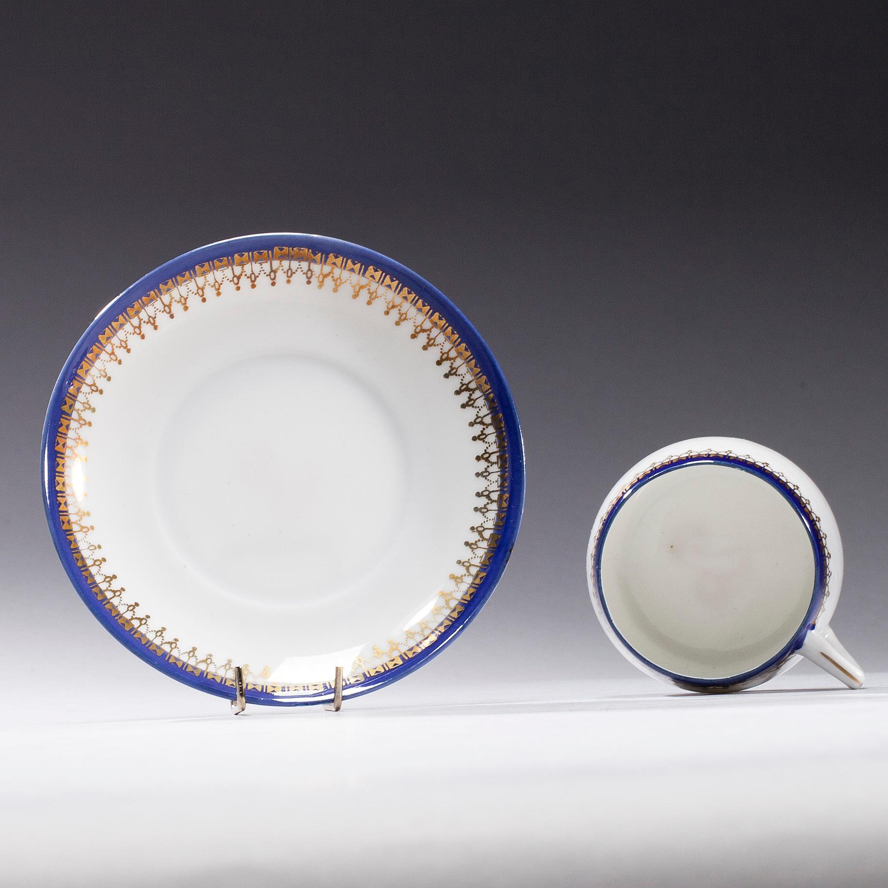 KAFFEKOPPAR MED FAT, 8 st, porslin, Gardner, Ryssland 1880-1890.