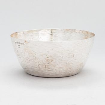 Tapio Wirkkala, skål, sterlingsilver, Kultakeskus, Tavastehus 1969.