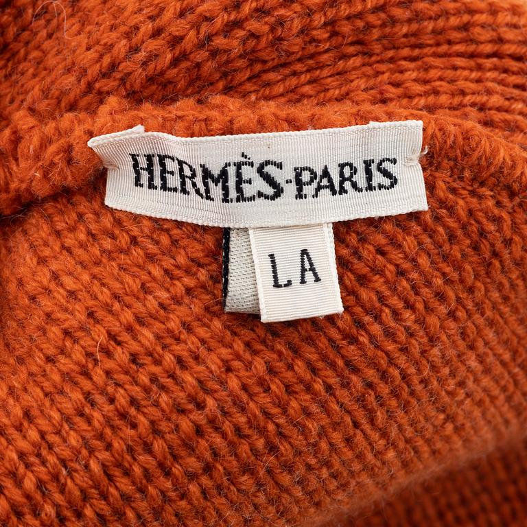 Hermès, a cashmere hat, size Large.
