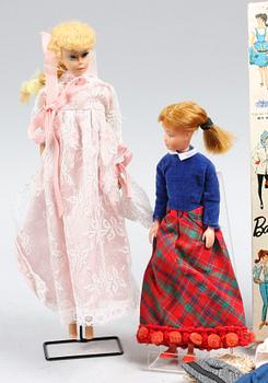 BARBIEDOCKA, 1960-tal med tillbehör.