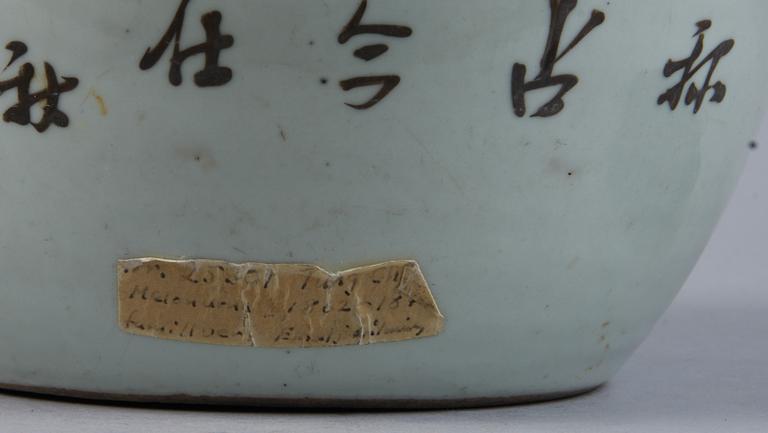 URNA samt BOJAN, porslin, Kina, 1800/1900-tal.
