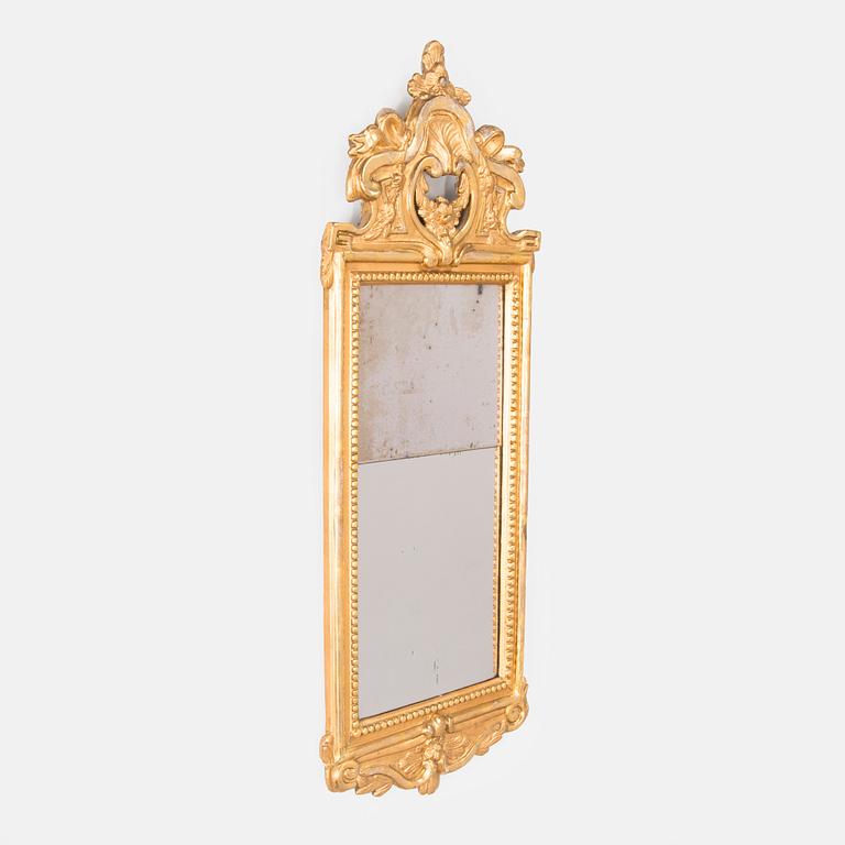 A mirror, late 19th century.
