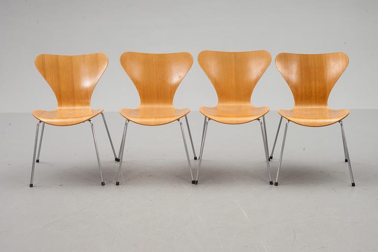 STOLAR, 4 st, "Sjuan", Arne Jacobsen, Fritz Hansen.