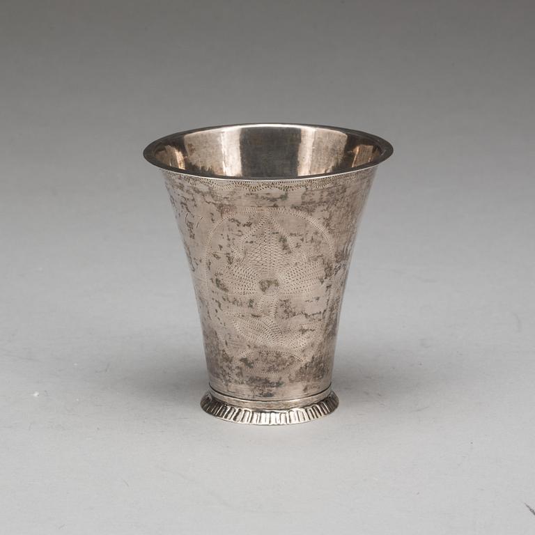 BÄGARE, silver, Johan H. Halek, Halmstad. 1700-tal. Vikt ca 92 gram.