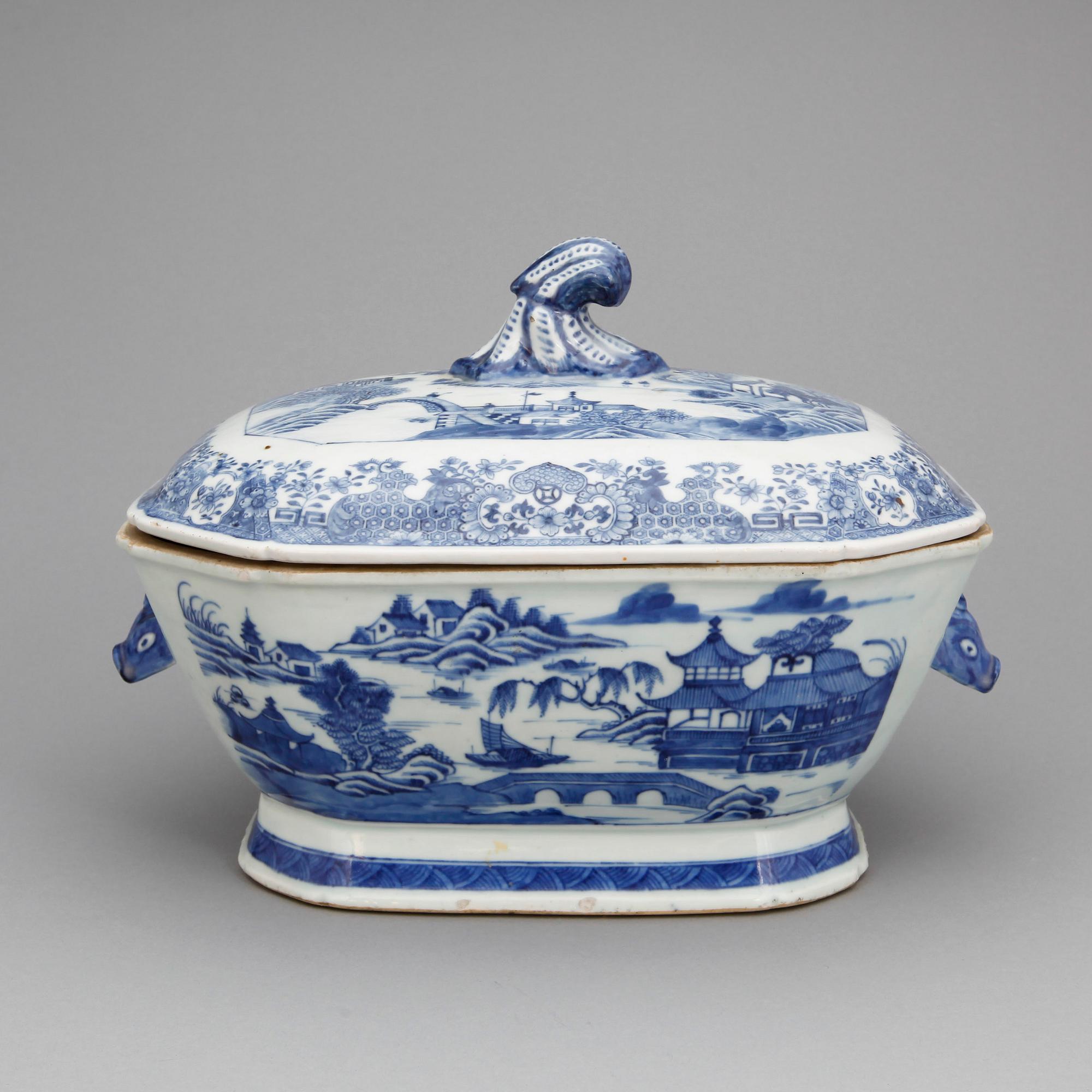 TERRIN MED LOCK, porslin, Kina, Qianlong 1700-tal.