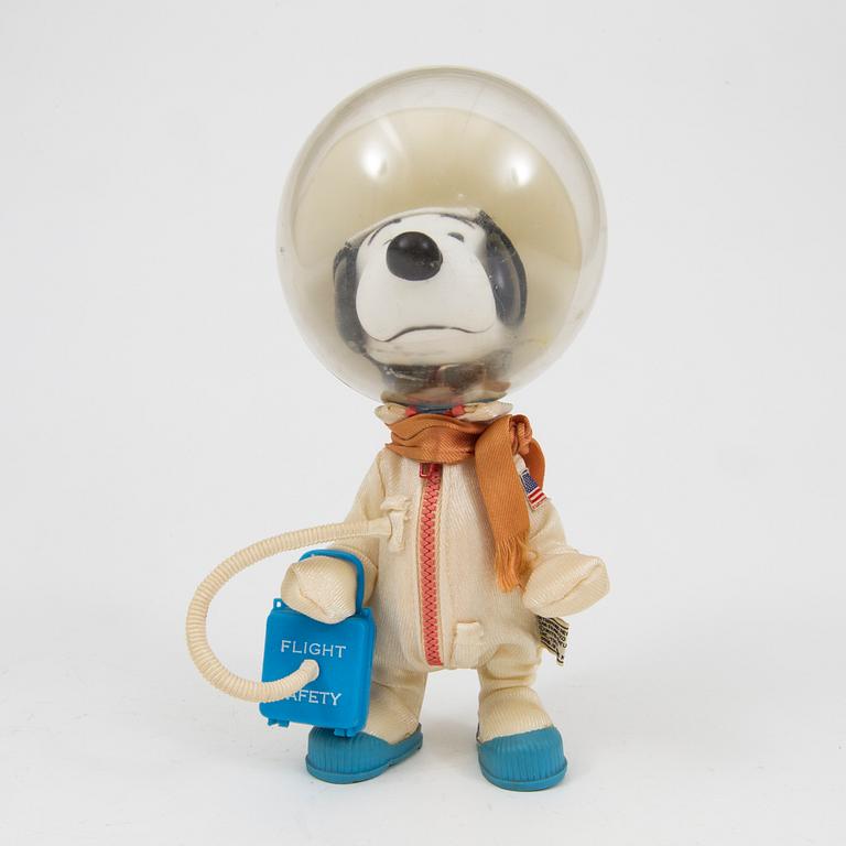 A United feature syndicate Snoopy in space figure, Hong Kong, 1969.