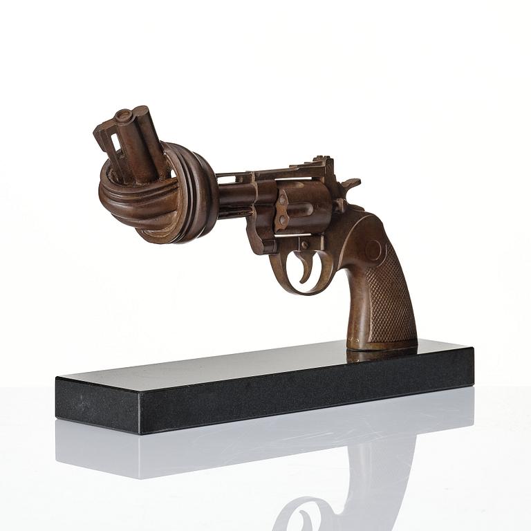 Carl Fredrik Reuterswärd, 'Non Violence'.