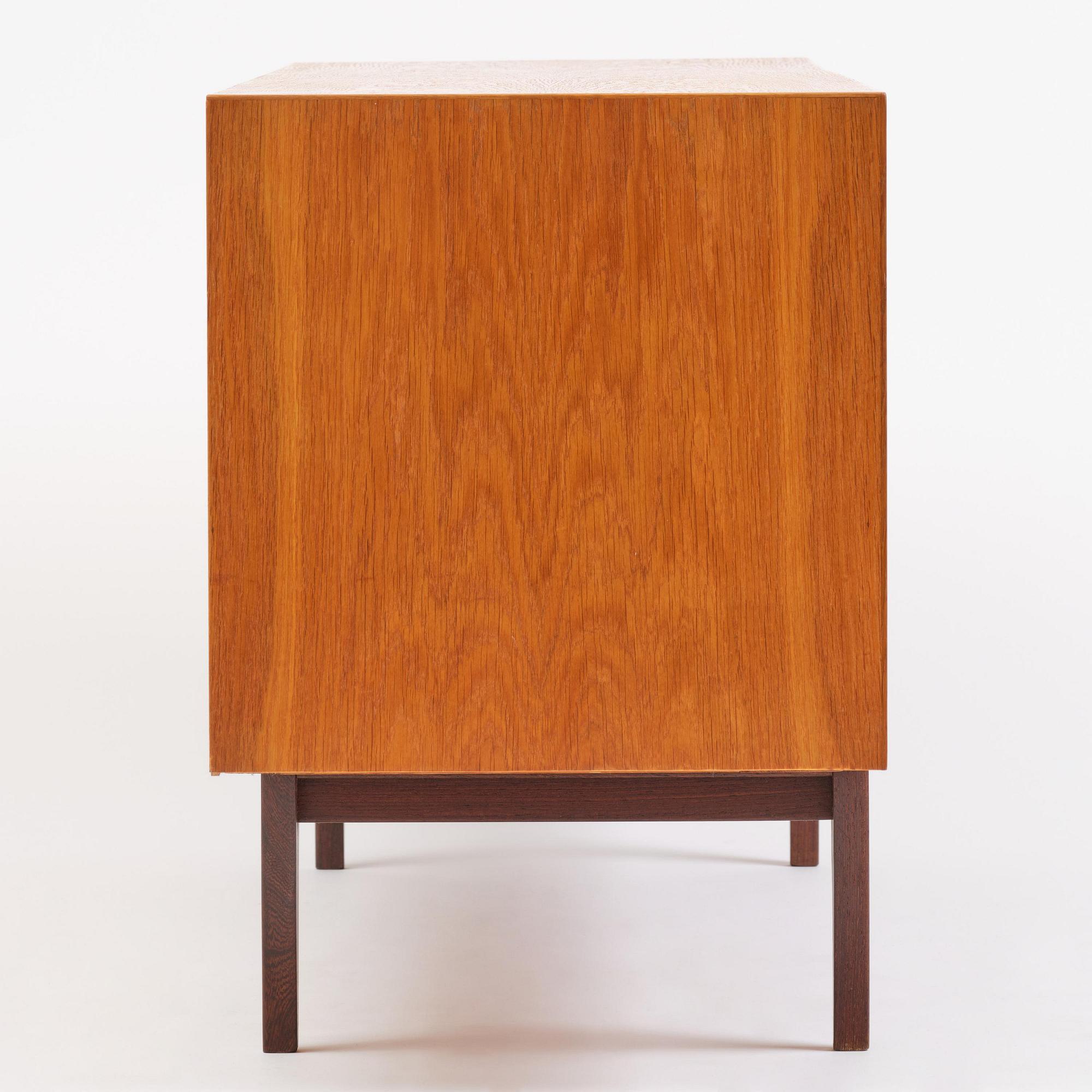 Erik Wørts, sideboard, Kjellerup Møbelfabrik, Danmark, 1960-tal.
