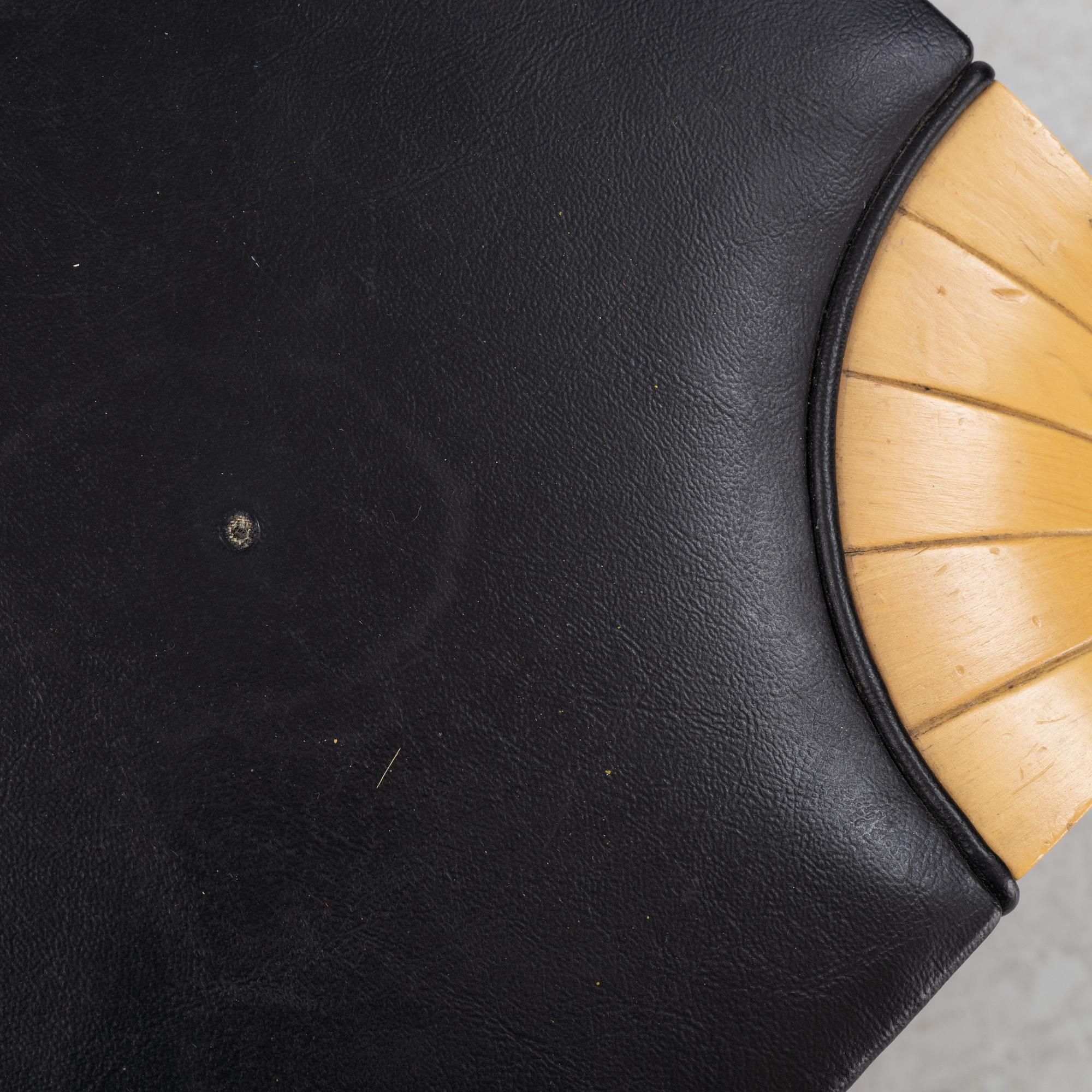 Alvar Aalto, pall, modell Y601, Artek, Finland.